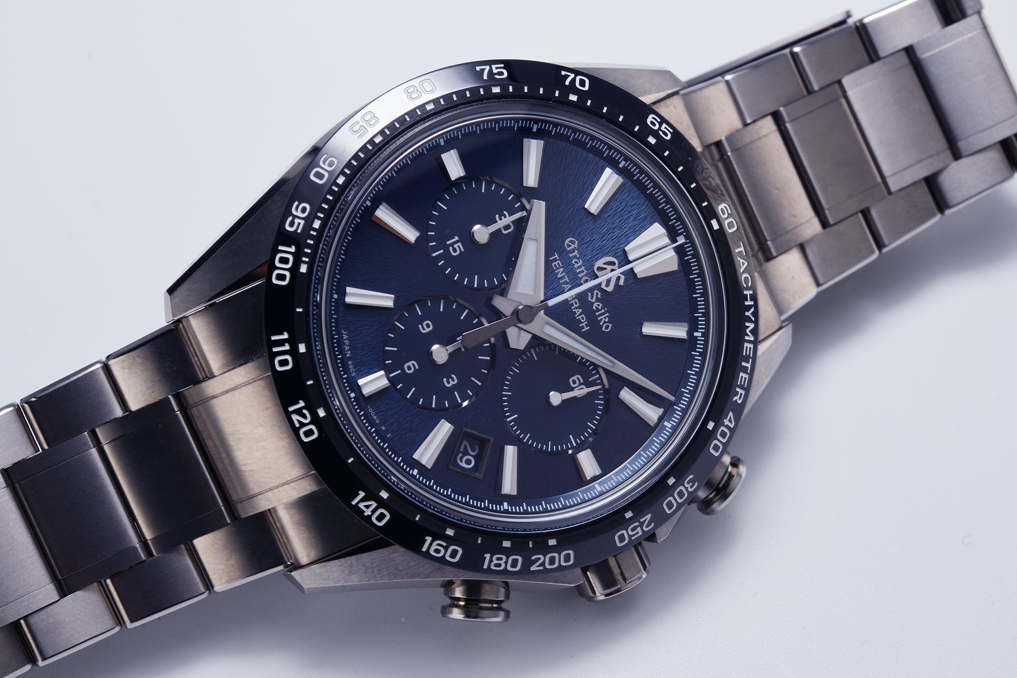 A Touch Of Yellow Gold for Grand Seiko – ISOCHRONO