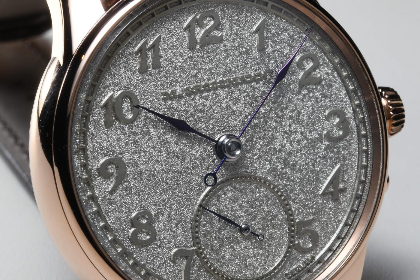 The Moritz Grossmann Tremblage revives an old engraving technique ...