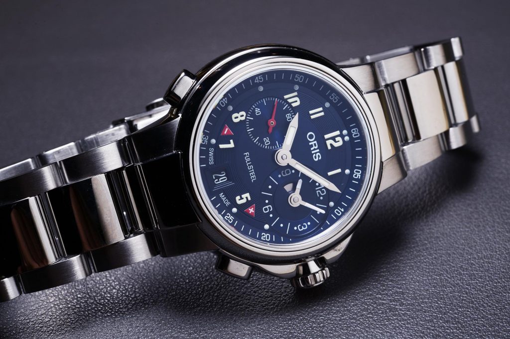 The Oris Holstein Edition 2022 Full Steel gives you that feeling