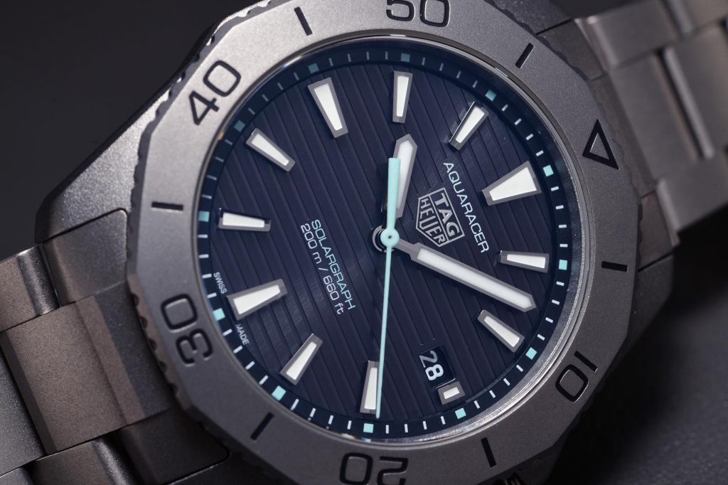 Running on Sun: A Second Look at the TAG Heuer Aquaracer Professional 200  Solargraph