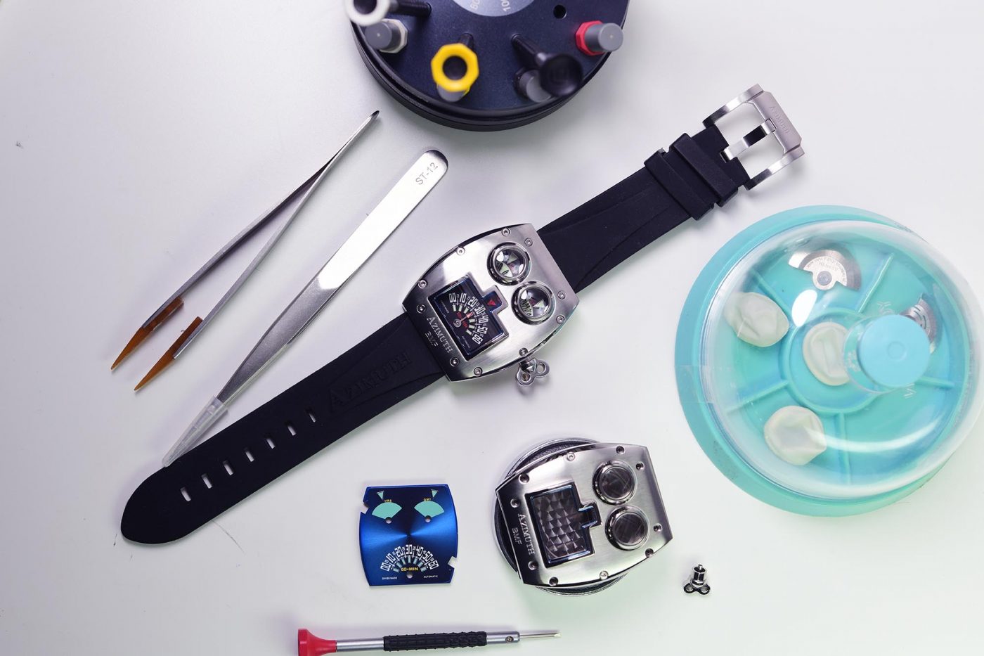 Azimuth returns to save the Earth with the new Roboto Sapphire – Short ...