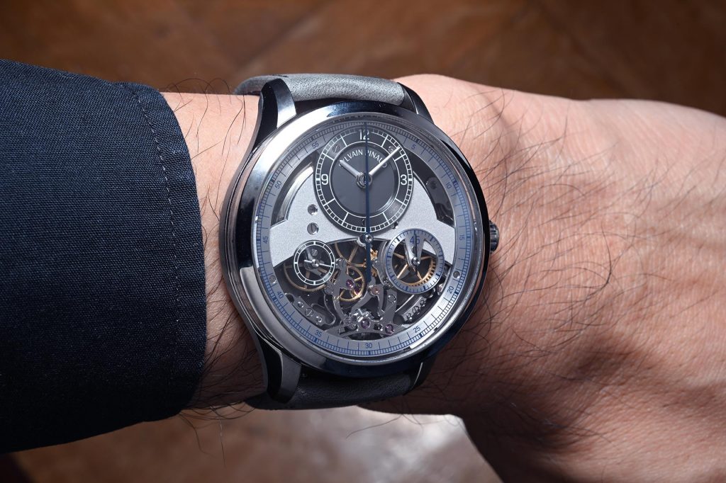 Sylvain Pinaud x Messena Lab Chronograph Monopoussoir image 5 - wristshot - Isochrono Original Photography